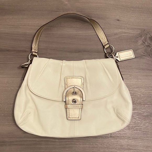Coach Handbags - COACH purse